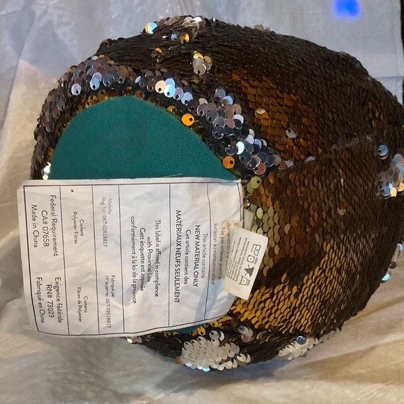 CHRISTMAS PINEAPPLE  SHINY  TWO   DECORATIONS - Picture 3 of 8